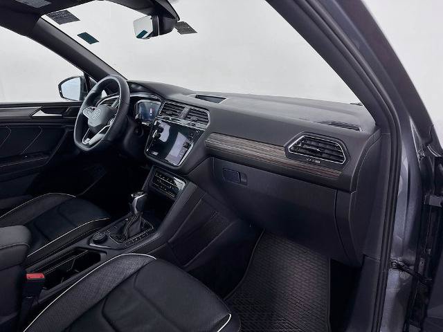 Used 2022 Volkswagen Tiguan SEL R-Line AWD/4WD image 31