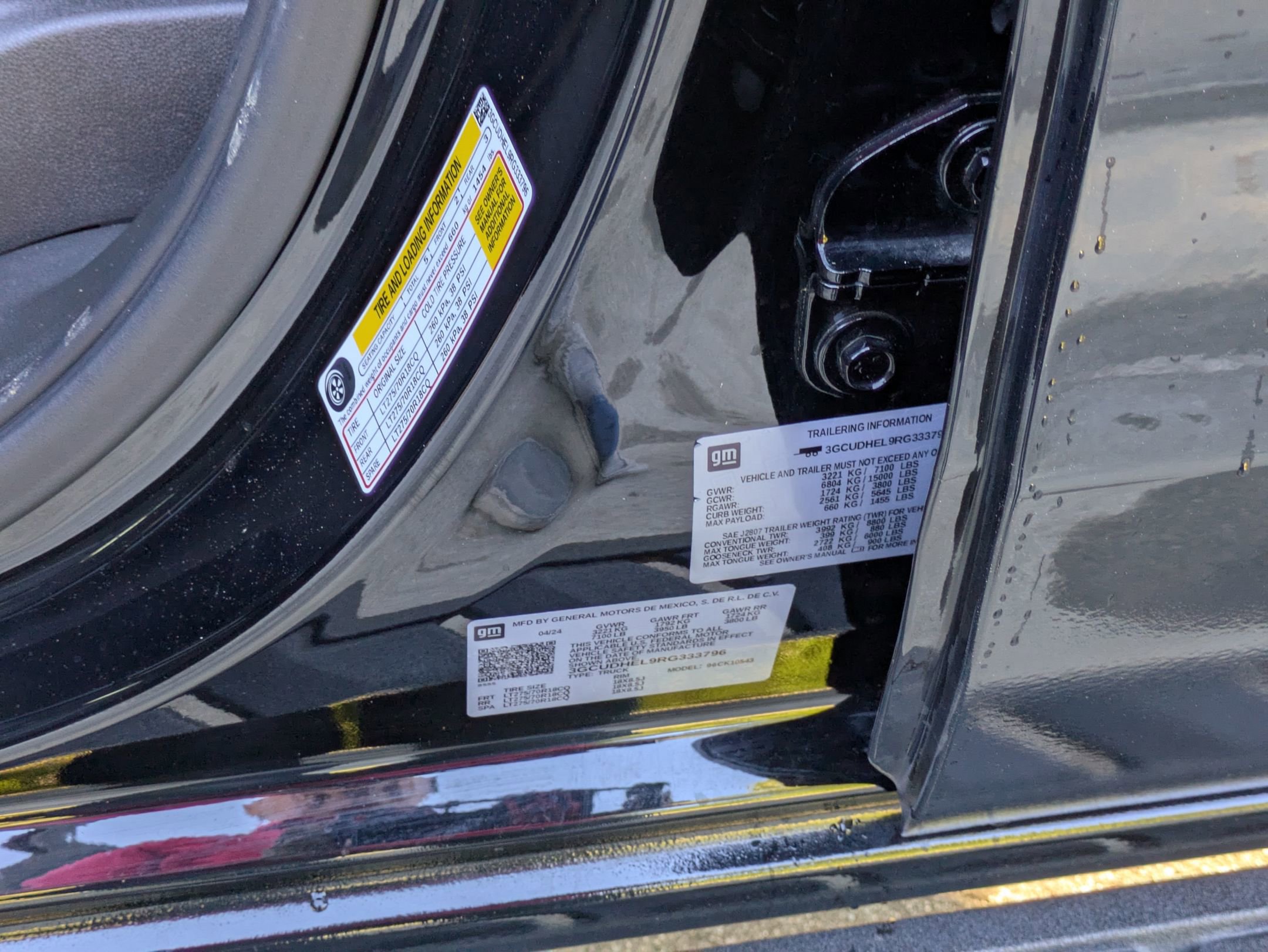 Used 2024 Chevrolet Silverado 1500 ZR2 w/ Technology Package image 46