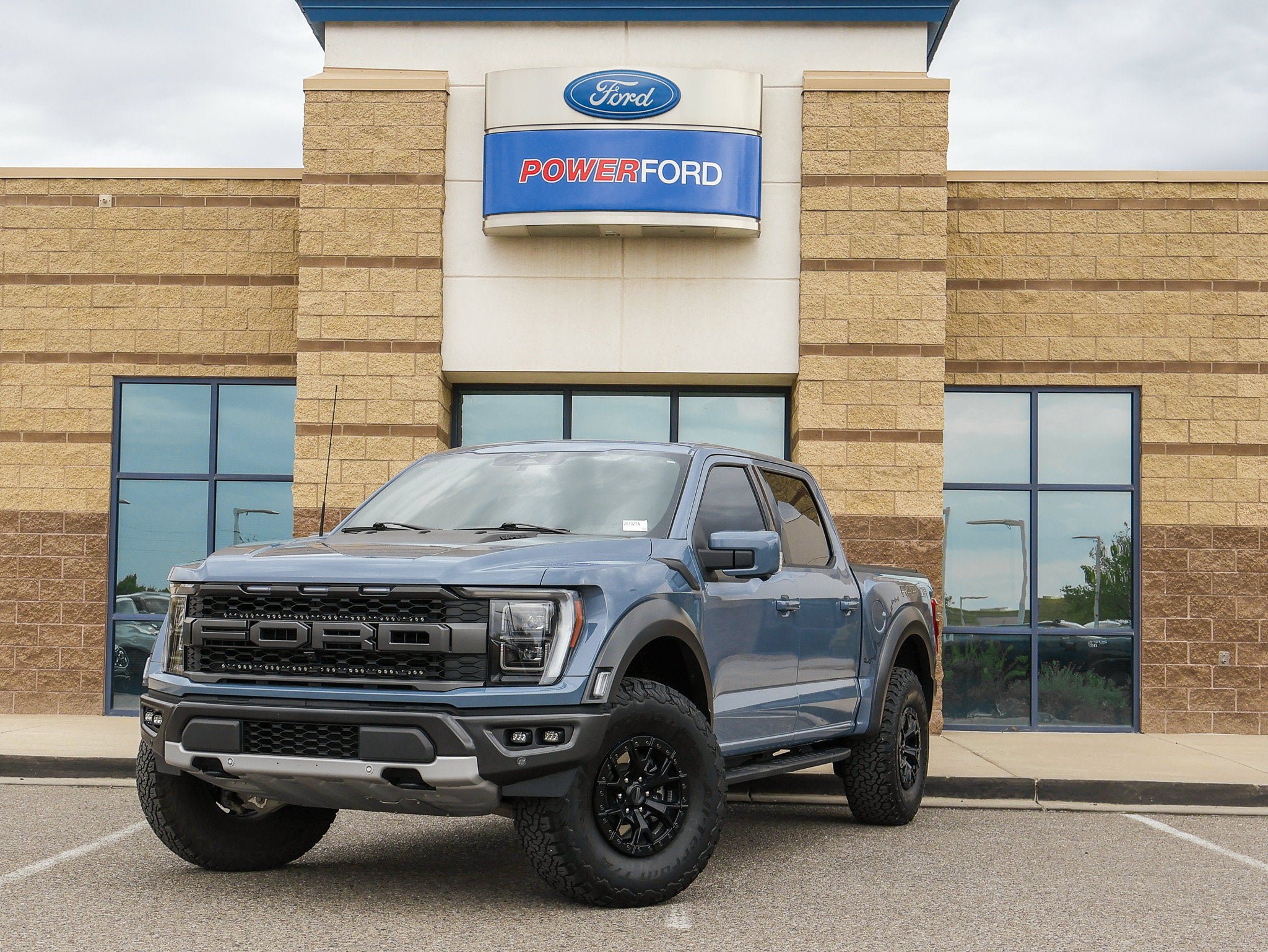 Certified 2023 Ford F150 Raptor w/ Raptor 37 Performance Package AWD/4WD image 2