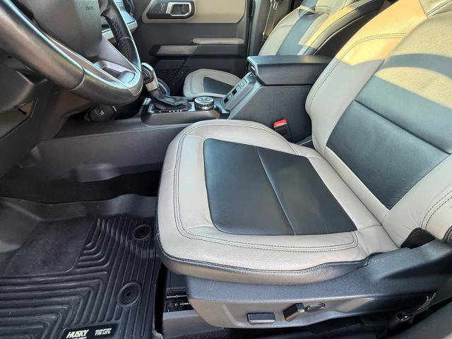 Certified 2022 Ford Bronco Wildtrak AWD/4WD image 12