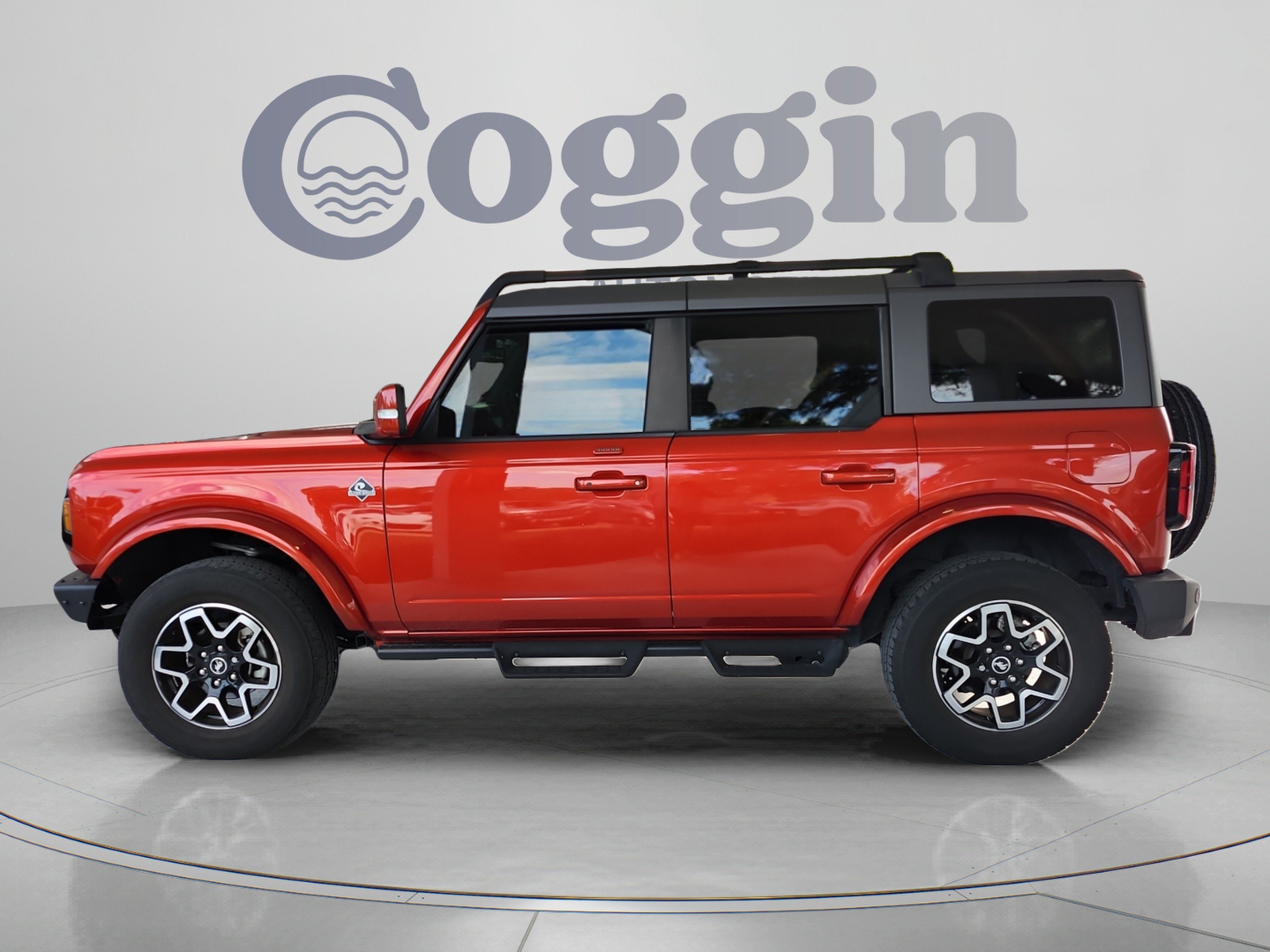 Certified 2023 Ford Bronco Outer Banks AWD/4WD image 2