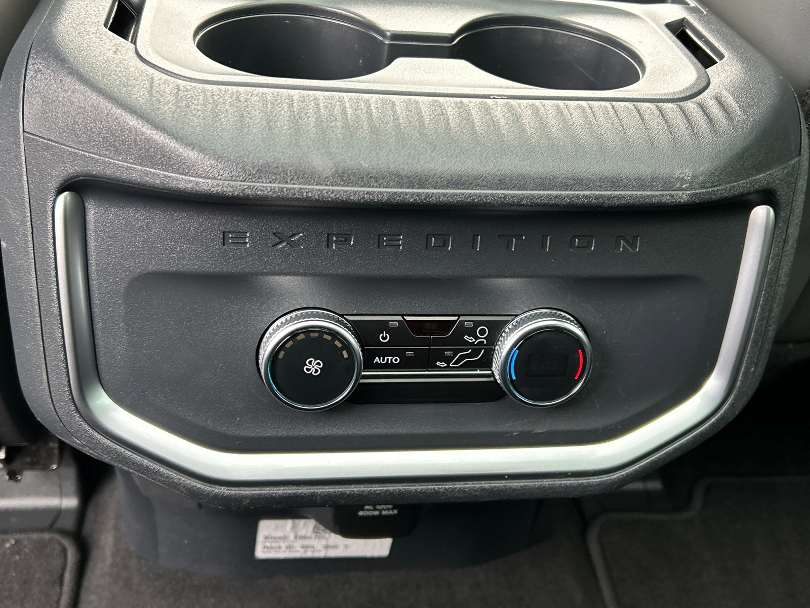 Certified 2025 Ford Expedition Active AWD/4WD image 23