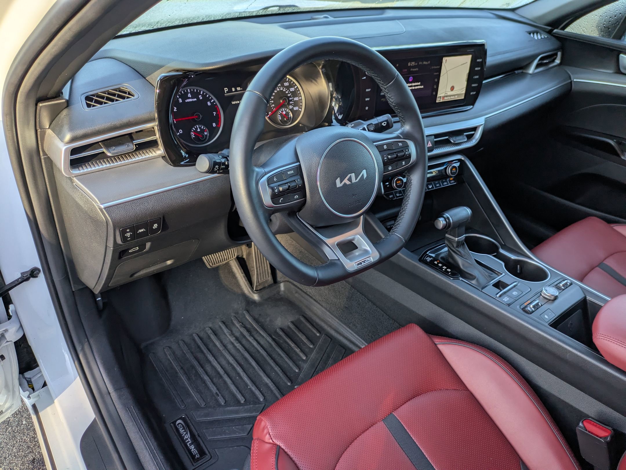 Used 2024 Kia K5 GT-Line w/ GT-Line Premium Package FWD image 14