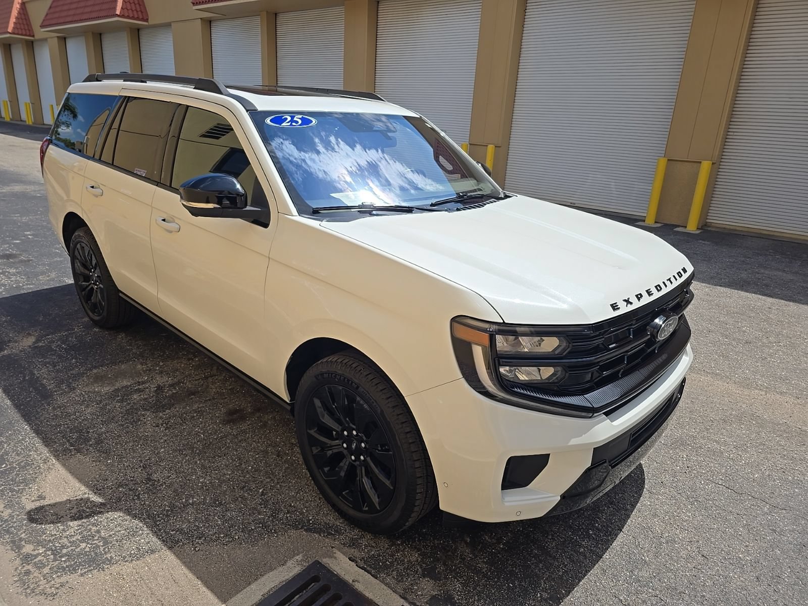 Certified 2025 Ford Expedition Platinum w/ Stealth Appearance Package