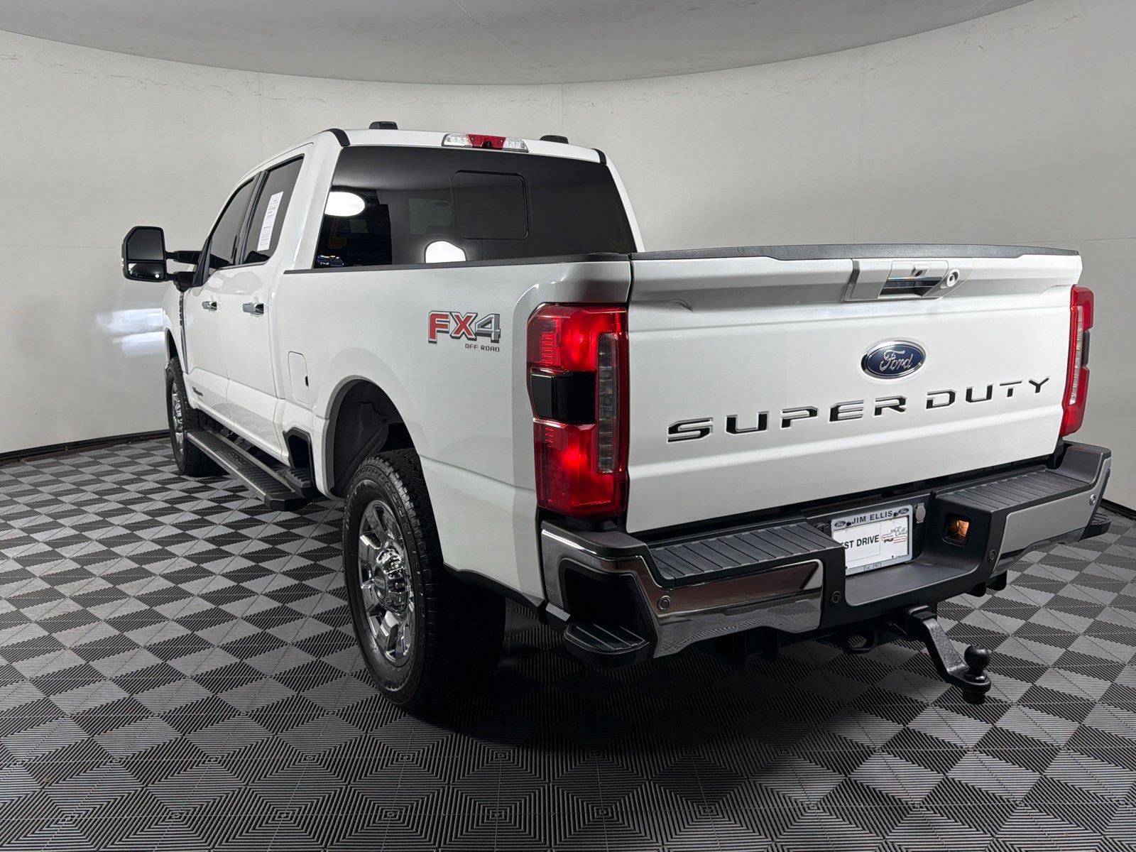 Certified 2024 Ford F250 Lariat w/ Chrome Package AWD/4WD image 6