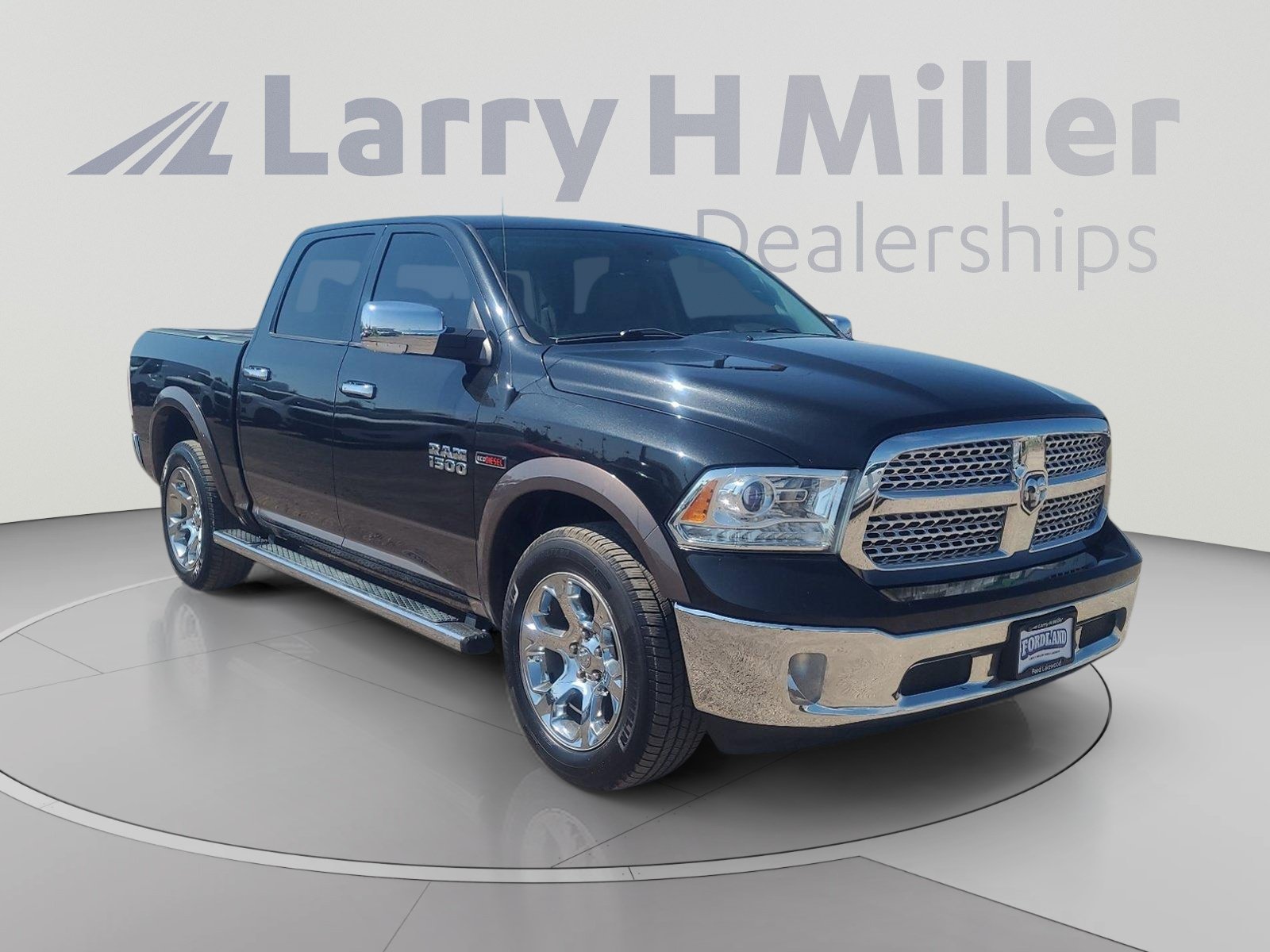 Used 2018 RAM 1500 Laramie w/ Convenience Group AWD/4WD image 7