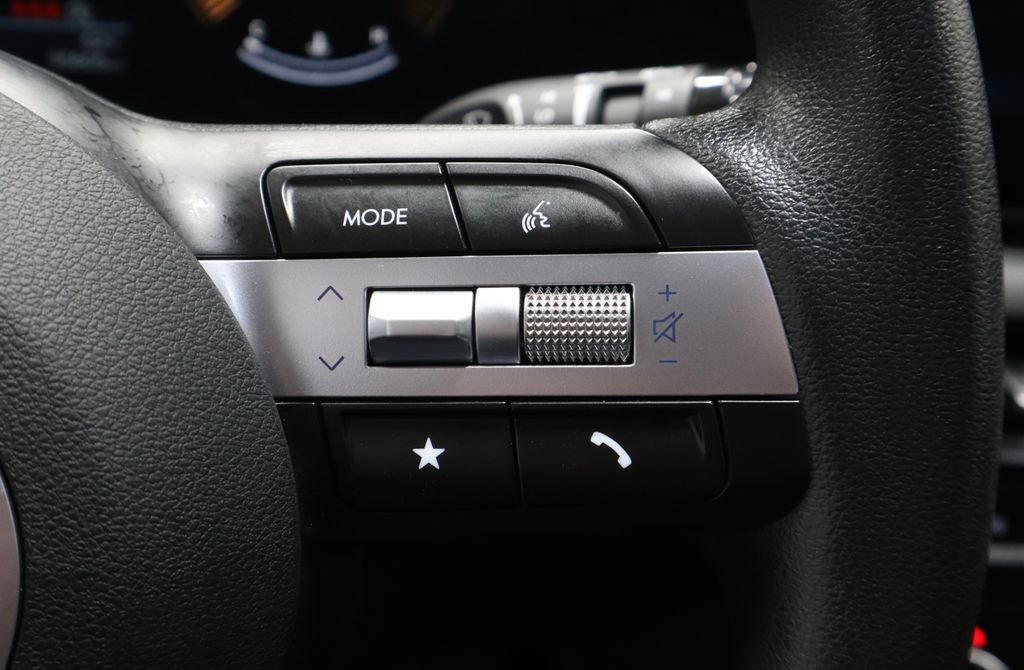 Used 2025 Hyundai Tucson SEL FWD image 30