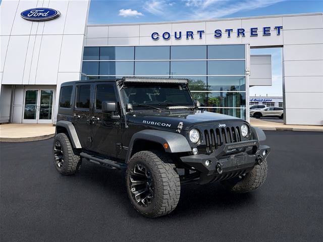 Used 2018 Jeep Wrangler Unlimited Rubicon w/ Connectivity Group AWD/4WD image 4