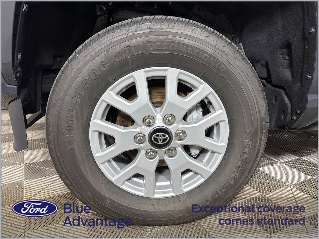 Used 2024 Toyota Tacoma SR5 RWD image 10