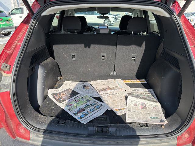 Certified 2022 Ford Escape SE w/ SE Sport Appearance Package image 12