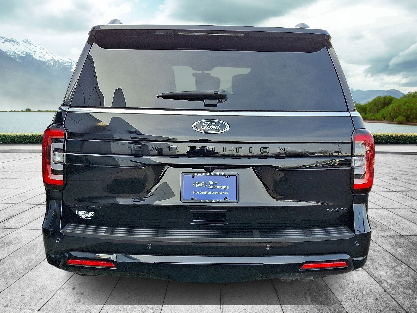 Certified 2022 Ford Expedition Max Limited image 5