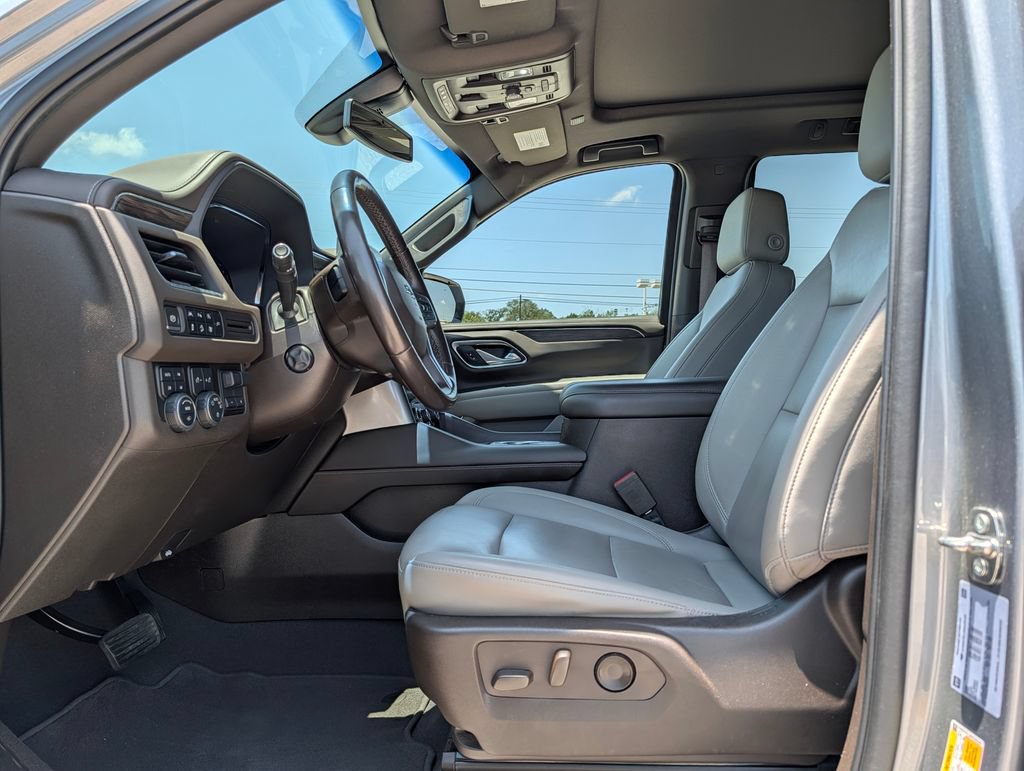 Used 2022 Chevrolet Tahoe Z71 w/ Z71 Off-Road Package AWD/4WD image 10
