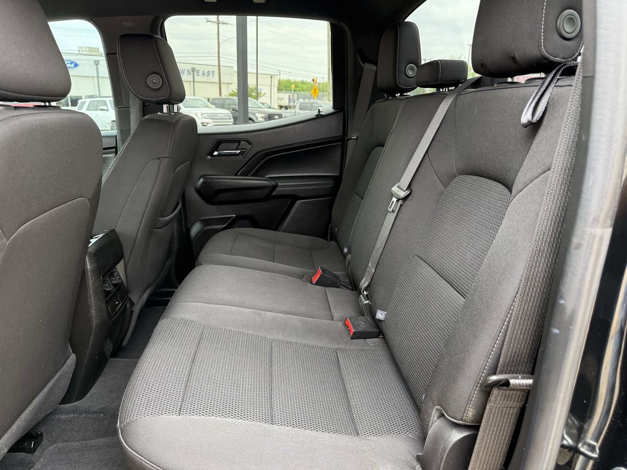 Used 2023 Chevrolet Colorado LT image 25