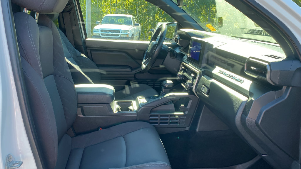 Used 2024 Toyota Tacoma SR RWD image 12