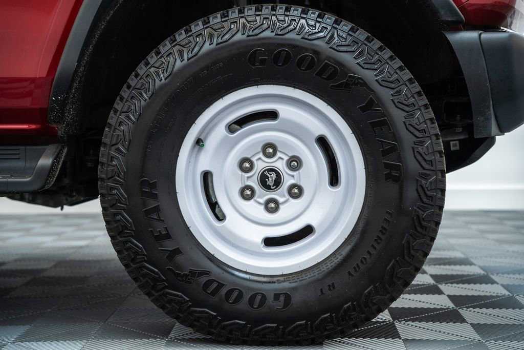 Certified 2025 Ford Bronco Heritage Edition AWD/4WD image 19