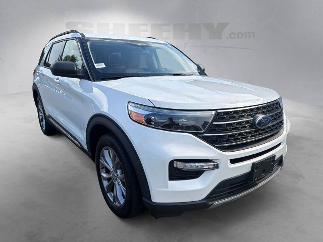 Certified 2023 Ford Explorer XLT w/ Equipment Group 202A AWD/4WD image 2