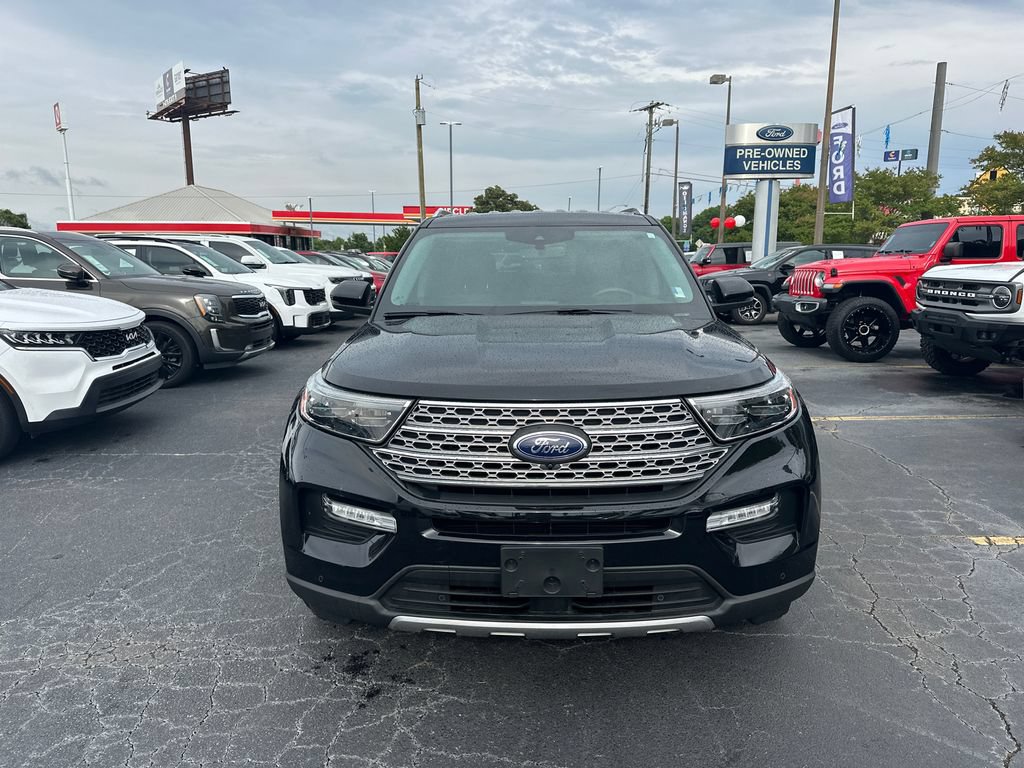 Certified 2021 Ford Explorer Limited w/ Equipment Group 301A RWD image 2