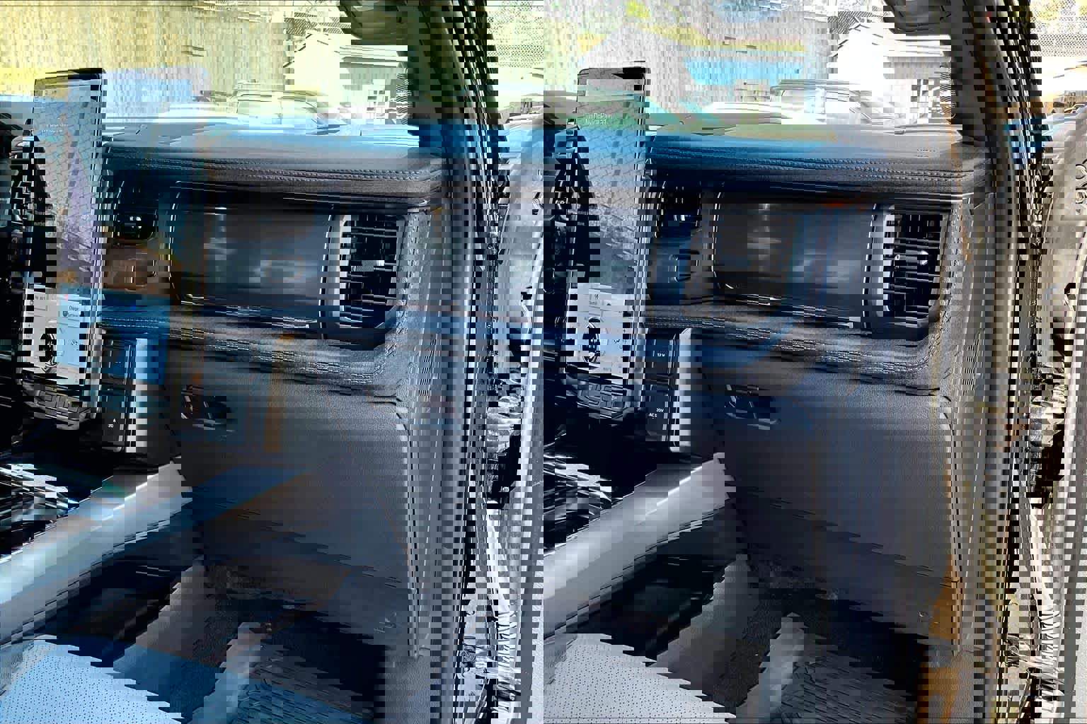 Certified 2025 Ford F150 Lightning Lariat w/ Max Trailer Tow Package image 18