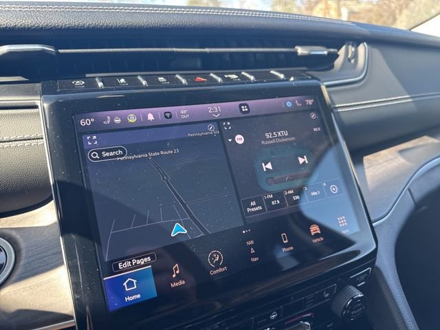 Used 2023 Jeep Grand Cherokee Limited image 15