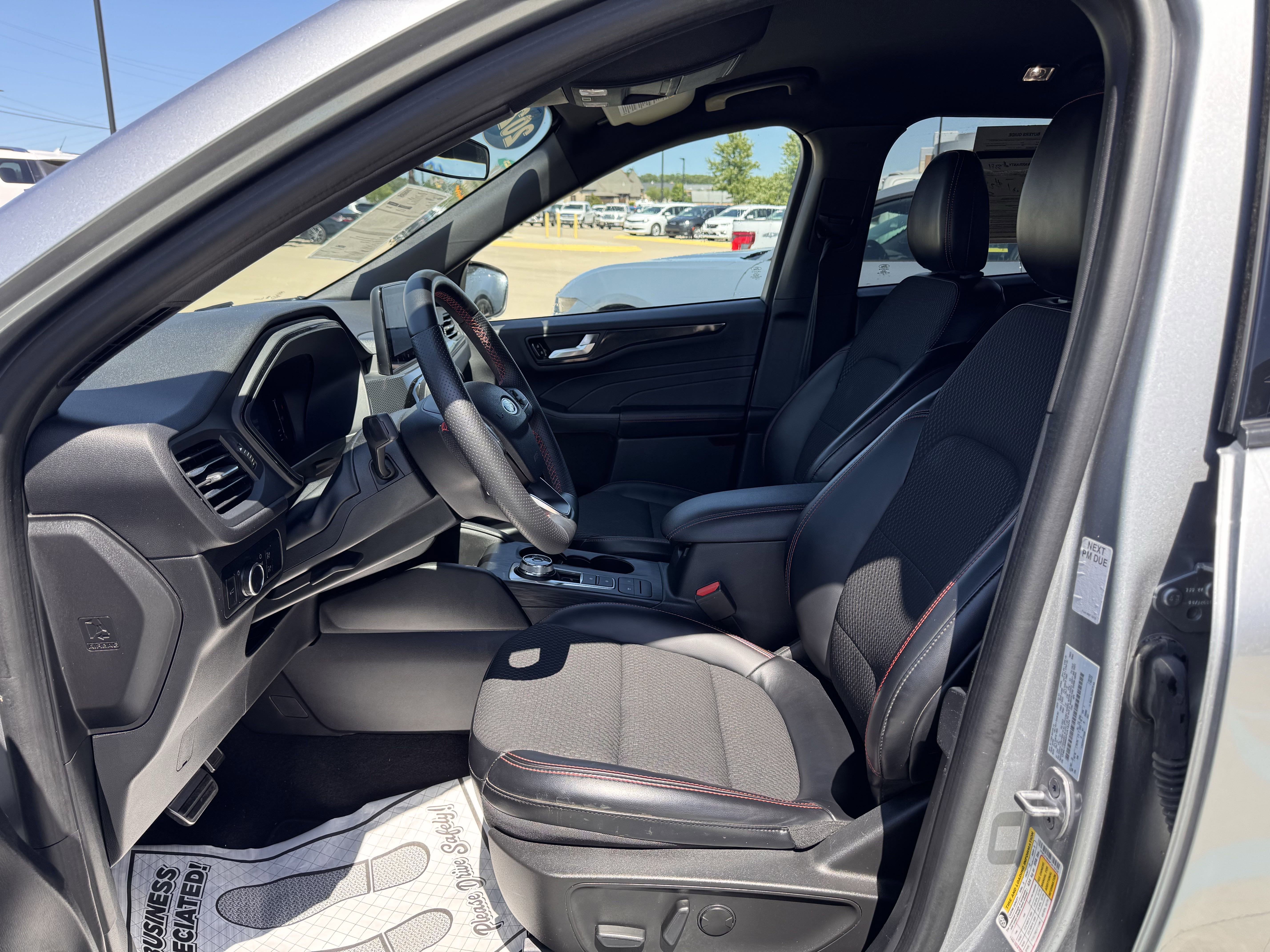 Certified 2023 Ford Escape ST-Line image 9