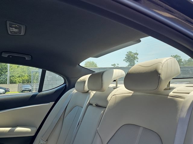 Used 2025 Genesis G70 2.5T AWD/4WD image 13