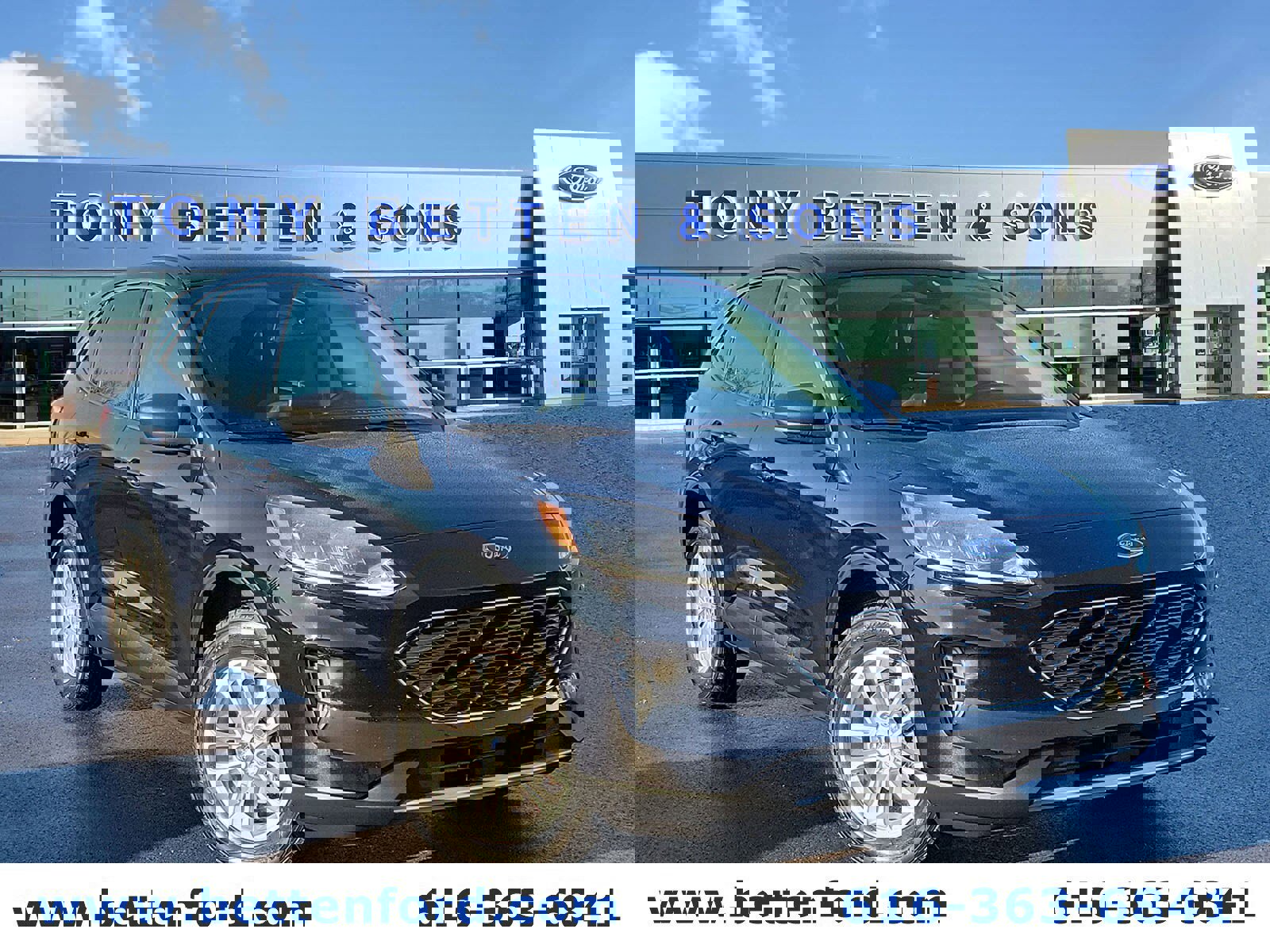 Certified 2022 Ford Escape SE w/ Convenience Package image 1