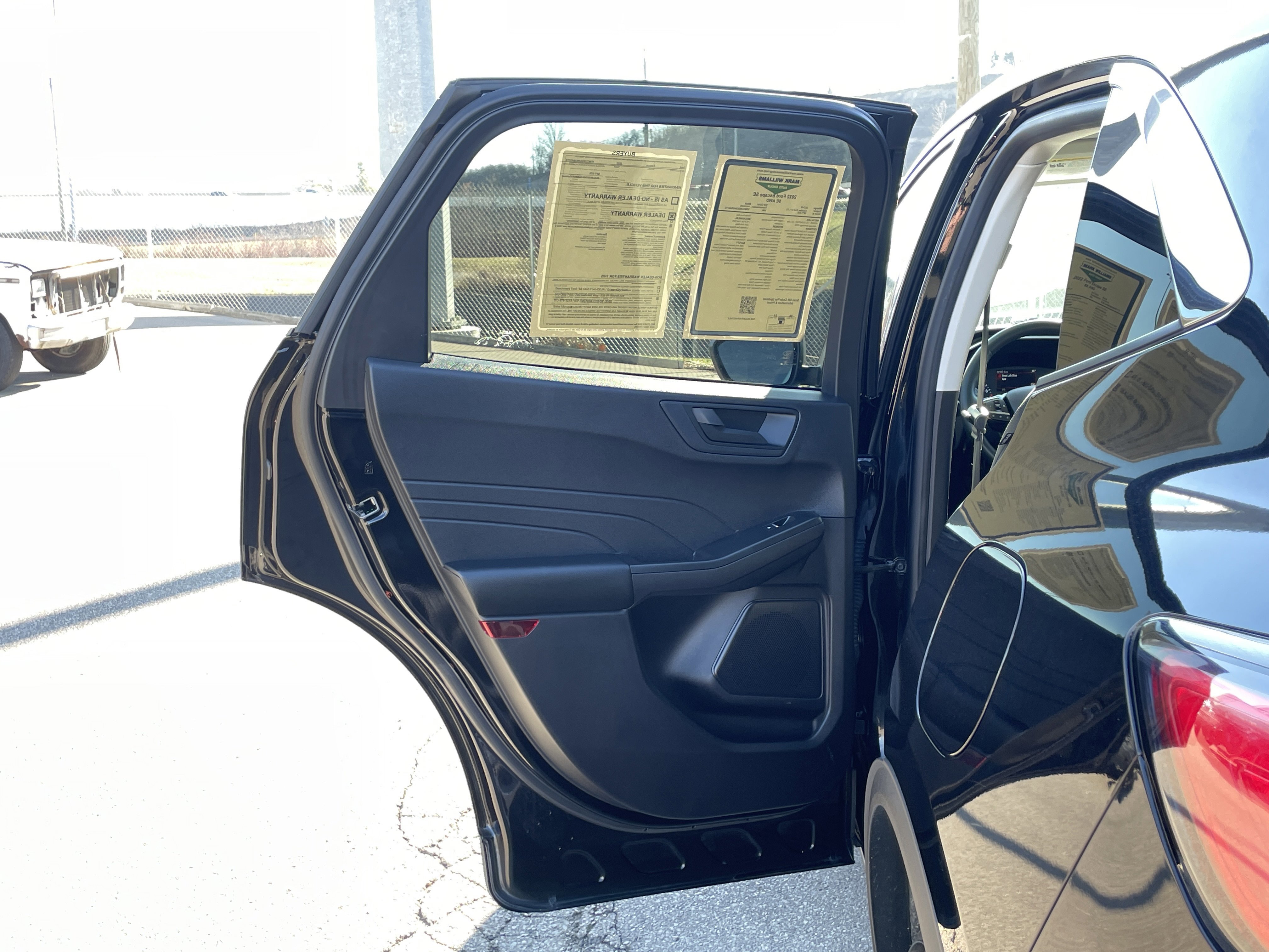 Certified 2022 Ford Escape SE w/ Cold Weather Package image 30