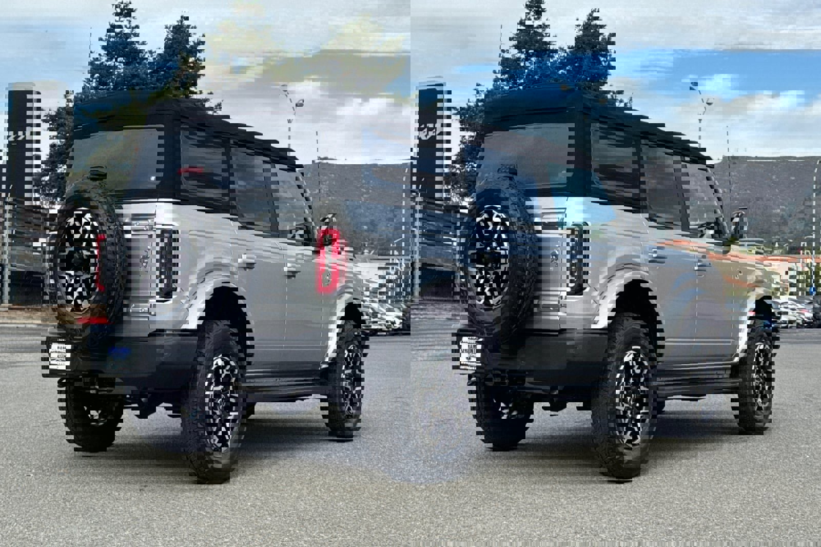 Certified 2021 Ford Bronco Outer Banks image 4