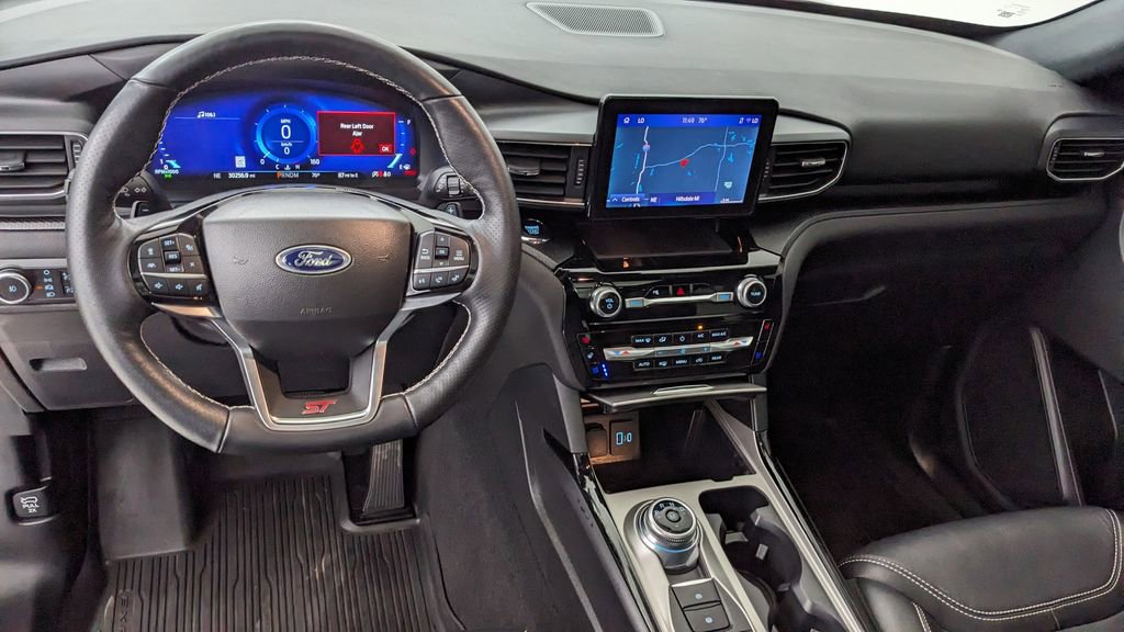 Certified 2023 Ford Explorer ST AWD/4WD image 4