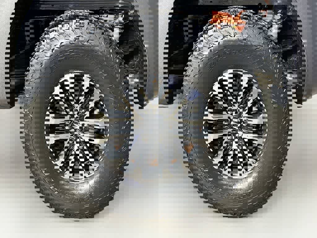 Certified 2019 Ford F150 Raptor w/ Equipment Group 802A Luxury image 11