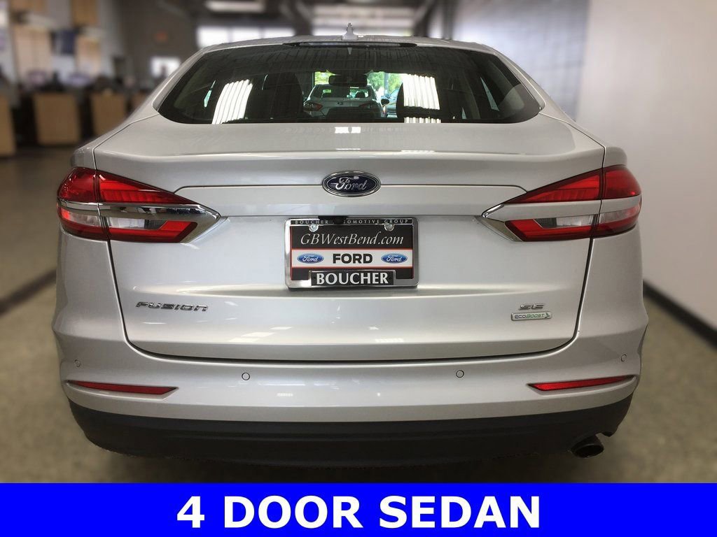 Certified 2019 Ford Fusion SE image 4
