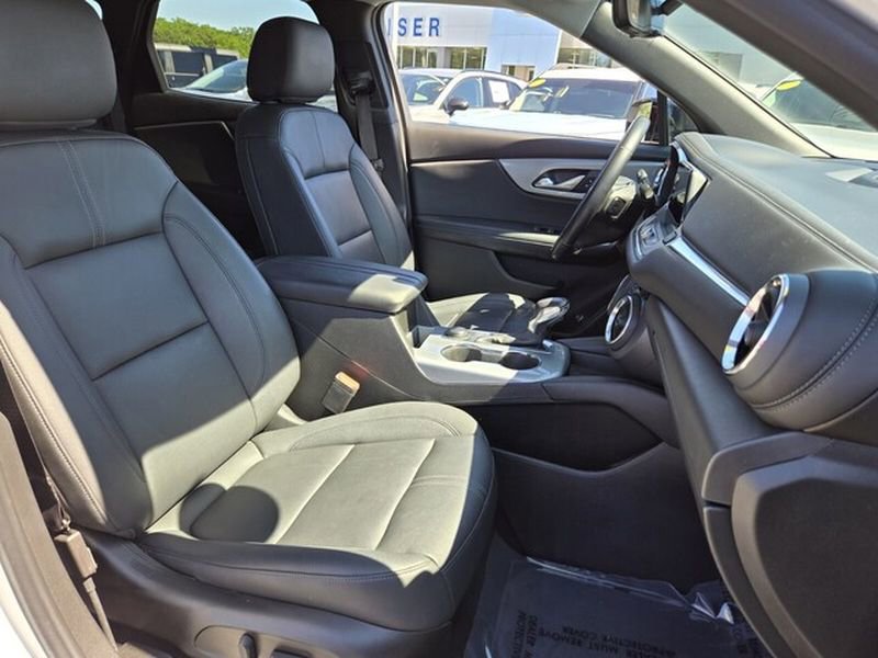 Used 2022 Chevrolet Blazer LT w/ Redline Edition FWD image 20