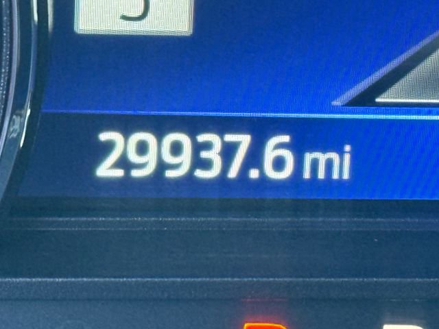 Certified 2022 Ford Explorer XLT w/ Equipment Group 202A image 18