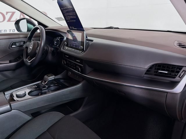 Used 2023 Nissan Rogue S AWD/4WD image 32