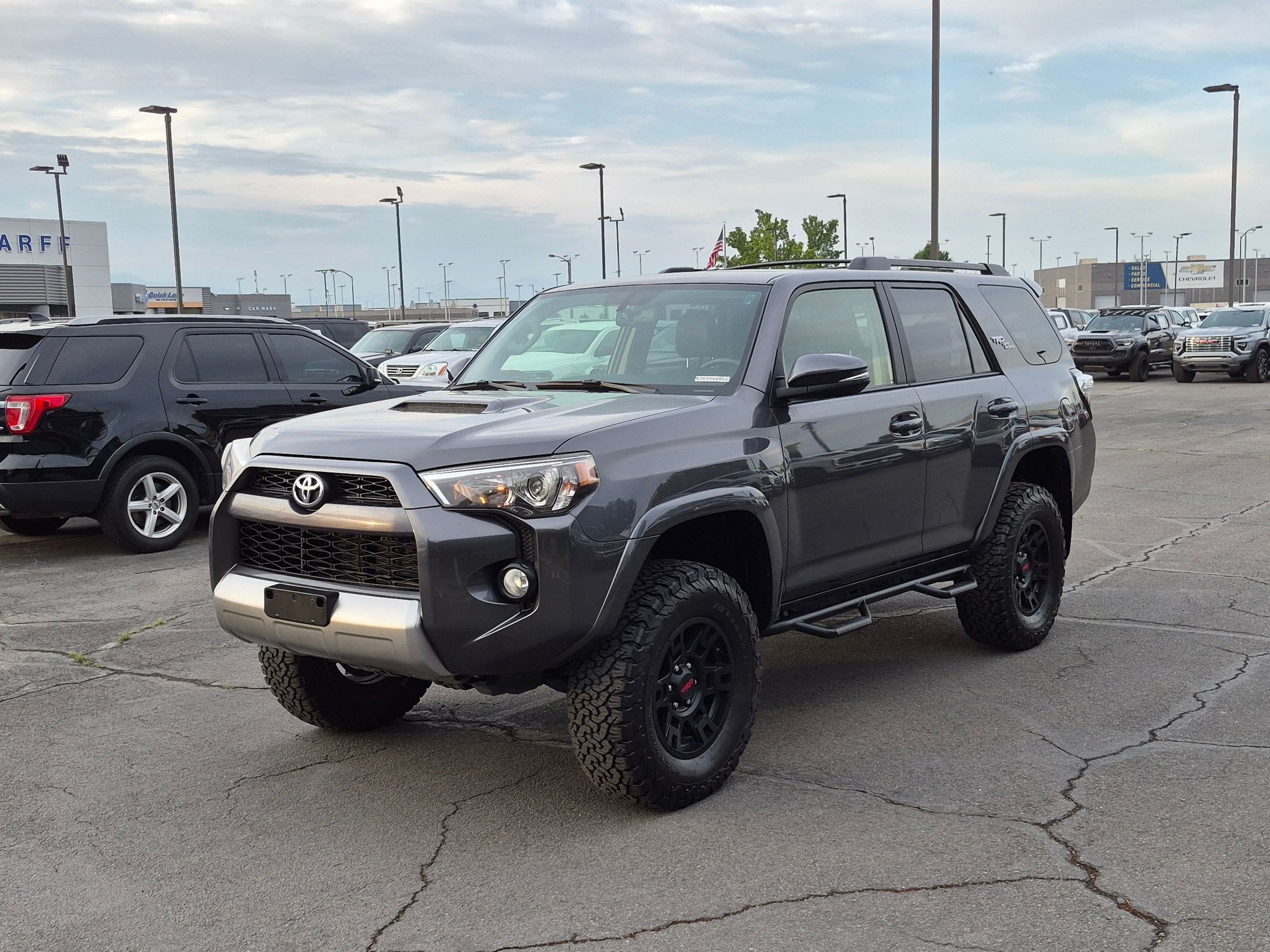Used 2019 Toyota 4Runner TRD Off-Road Premium AWD/4WD image 10