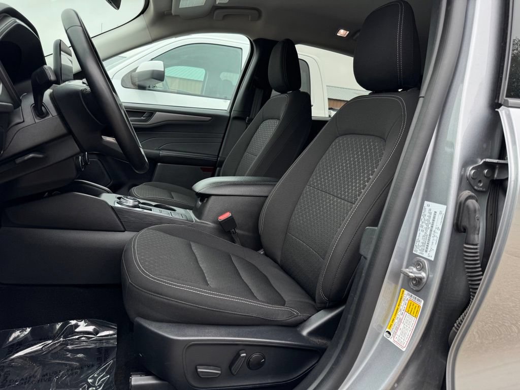 Certified 2024 Ford Escape Active AWD/4WD image 5
