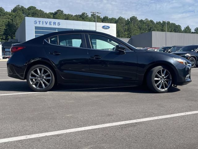 Used 2018 MAZDA MAZDA3 Touring FWD image 2
