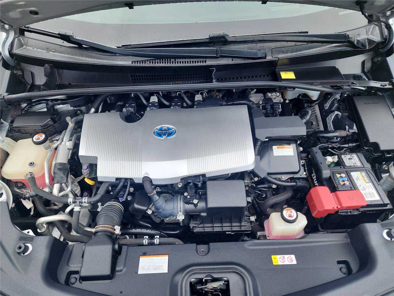 Used 2017 Toyota Prius Prime Advanced FWD image 14