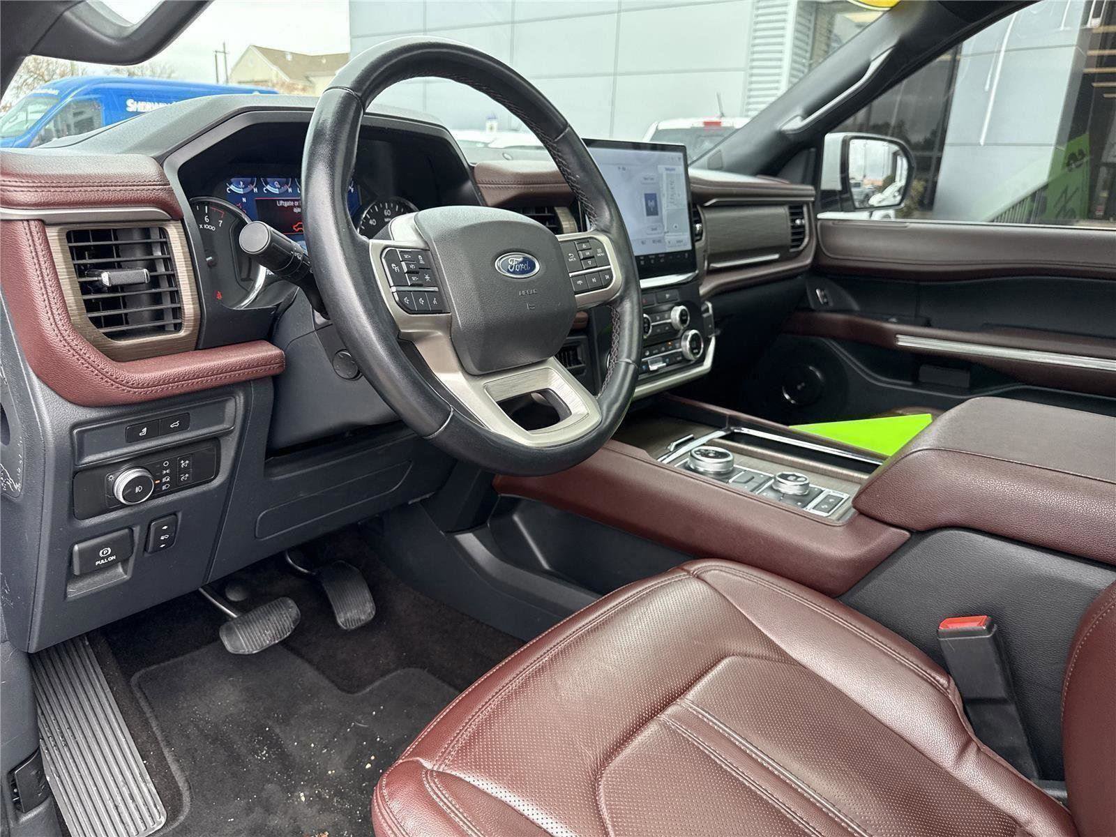 Certified 2022 Ford Expedition Limited image 28