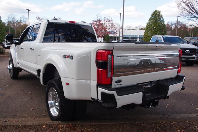 Certified 2025 Ford F450 Platinum w/ Platinum Plus Package image 5