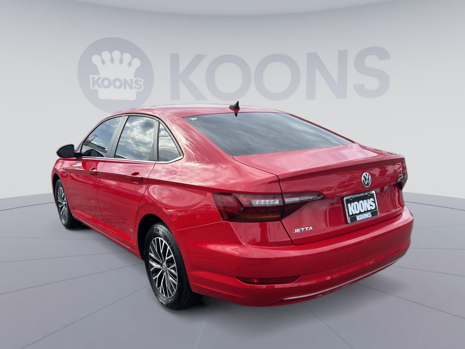 Used 2019 Volkswagen Jetta SEL w/ Cold Weather Package FWD image 8