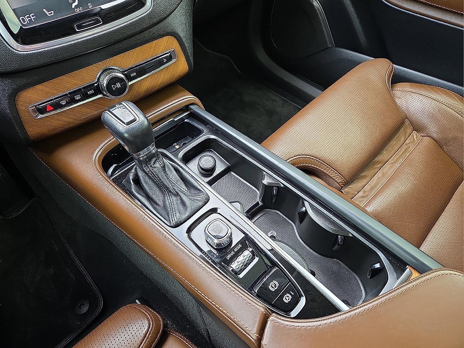 Used 2019 Volvo XC90 T6 Inscription w/ Protection Package Premier image 21