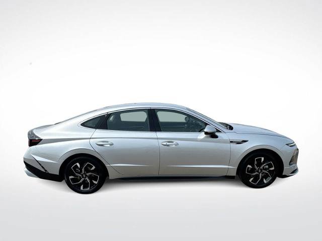Used 2024 Hyundai Sonata SEL AWD/4WD image 9