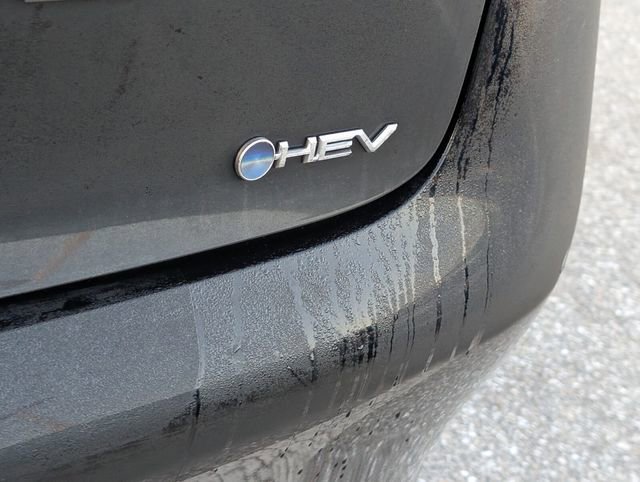 Used 2025 Toyota Prius LE image 10