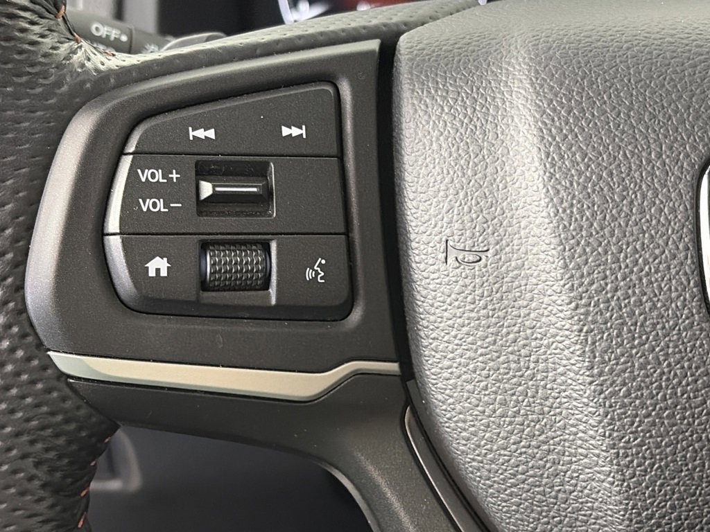 Used 2025 Honda Ridgeline TrailSport image 17