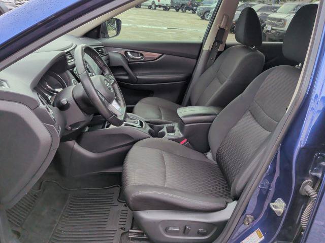 Used 2020 Nissan Rogue SV FWD image 10