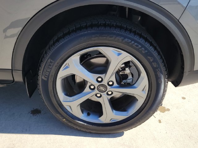 Certified 2025 Ford Escape ST-Line AWD/4WD image 14