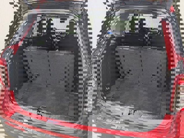 Certified 2023 Ford Explorer XLT w/ Equipment Group 202A image 10