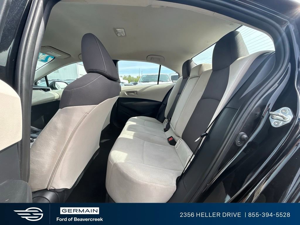 Used 2022 Toyota Corolla LE FWD image 27