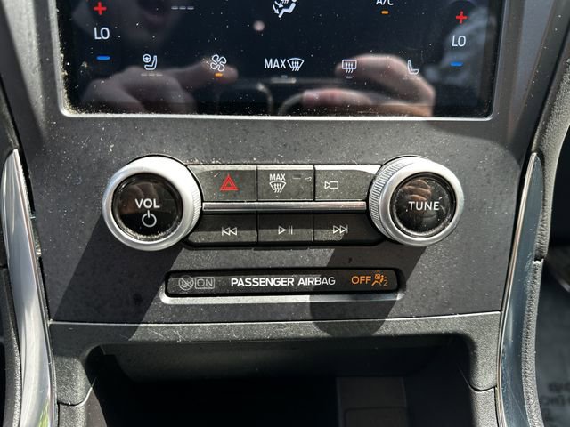 Certified 2023 Ford Edge Titanium AWD/4WD image 24